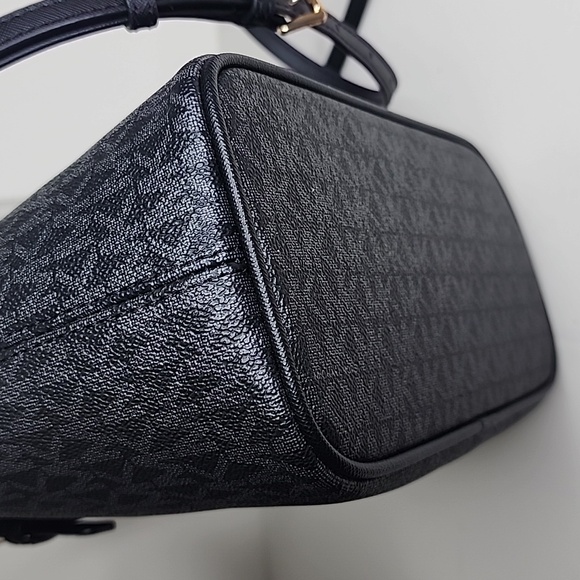 Michael Kors Jet Set Travel Extra-Small Logo Top-Zip Tote Bag - Picture 10 of 15